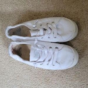 Roxy size 8 slip on shoes